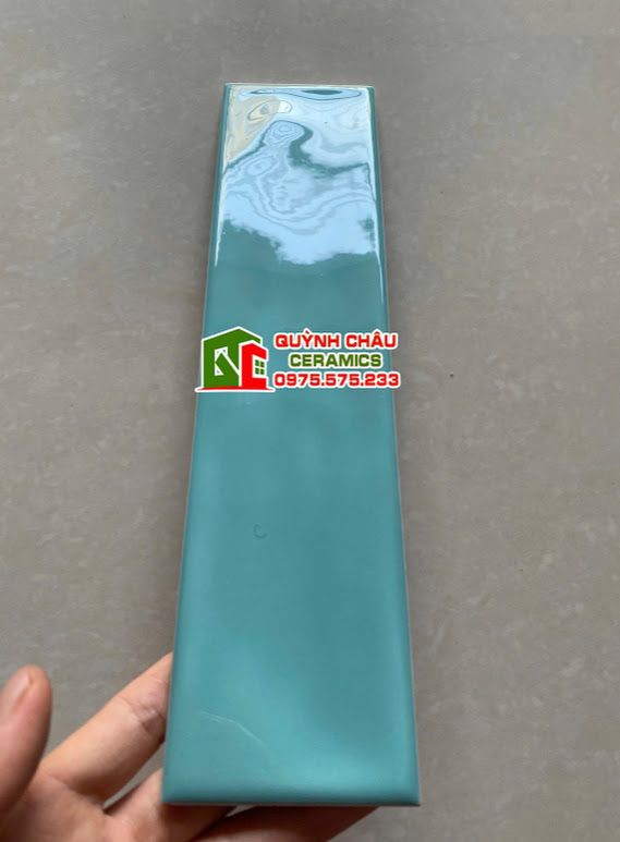 Gạch thẻ bóng 6.8x28 gợn sóng xanh ngọc Gạch thẻ bóng 6.8x28 gợn sóng xanh ngọc