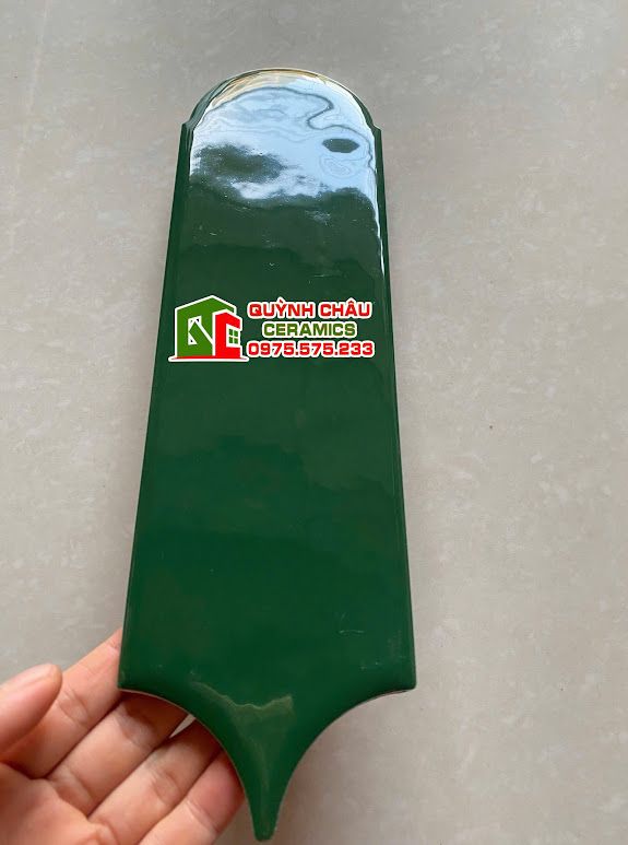 Gạch thẻ lông vũ xanh đậm gợn sóng Gạch thẻ lông vũ xanh đậm gợn sóng