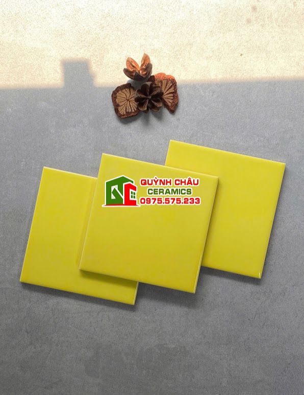 Gạch thẻ màu vàng bóng 10x10 trung quốc Gạch thẻ màu vàng bóng 10x10 trung quốc