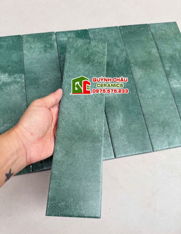 Gạch thẻ mờ 75x300 màu mực xanh giả cổ Gạch thẻ mờ 75x300 màu mực xanh giả cổ