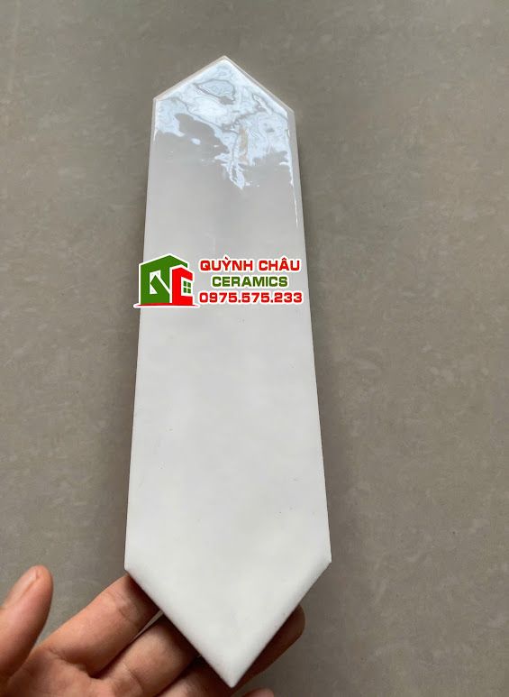 Gạch thẻ mũi tên màu trắng gợn sóng Gạch thẻ mũi tên màu trắng gợn sóng