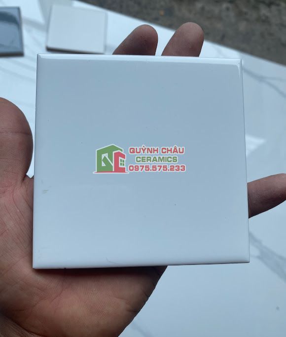 Gạch thẻ ốp tường 10x10 trắng bóng Gạch thẻ ốp tường 10x10 trắng bóng