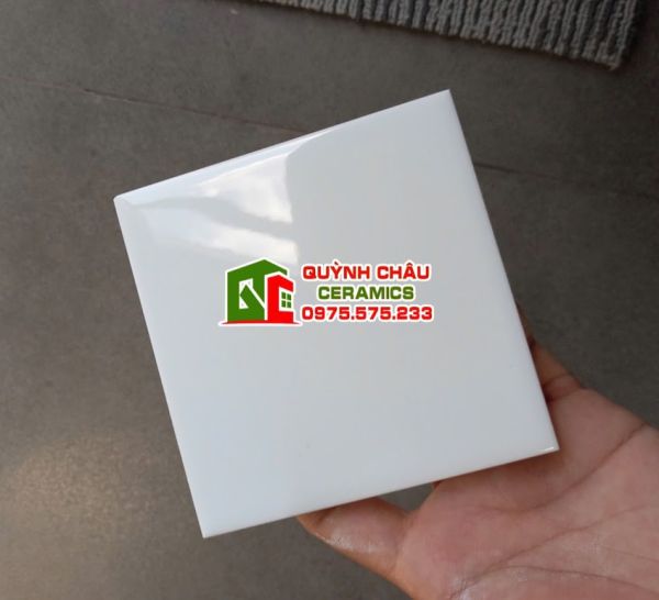 Gạch thẻ ốp tường 10x10 trung quốc màu trắng bóng Gạch thẻ ốp tường 10x10 trung quốc màu trắng bóng