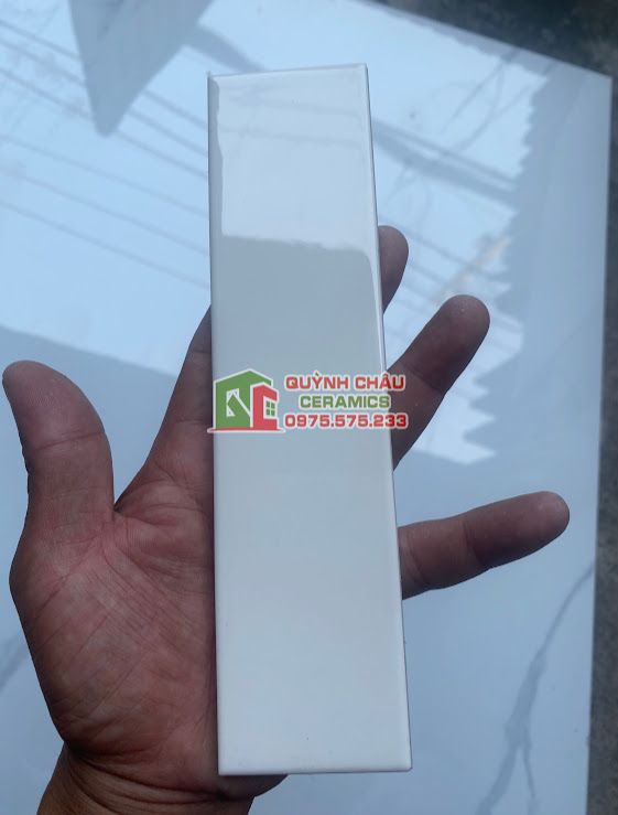 Gạch thẻ ốp tường 5x20 bóng trắng sữa Gạch thẻ ốp tường 5x20 bóng trắng sữa