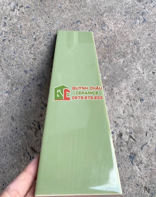 Gạch thẻ ốp tường 75x300 xanh cốm men bóng