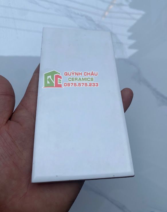 Gạch thẻ trắng mờ 75x150 ốp tường Gạch thẻ trắng mờ 75x150 ốp tường