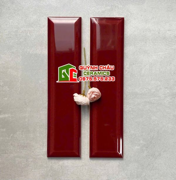 Gạch thẻ trang trí 6.8x28 màu đỏ bóng vát cạnh Gạch thẻ trang trí 6.8x28 màu đỏ bóng vát cạnh
