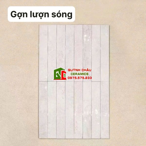Gạch thẻ trang trí 6x40cm gợn sóng màu trắng sữa hiệu ứng Gạch thẻ trang trí 6x40cm gợn sóng màu trắng sữa hiệu ứng