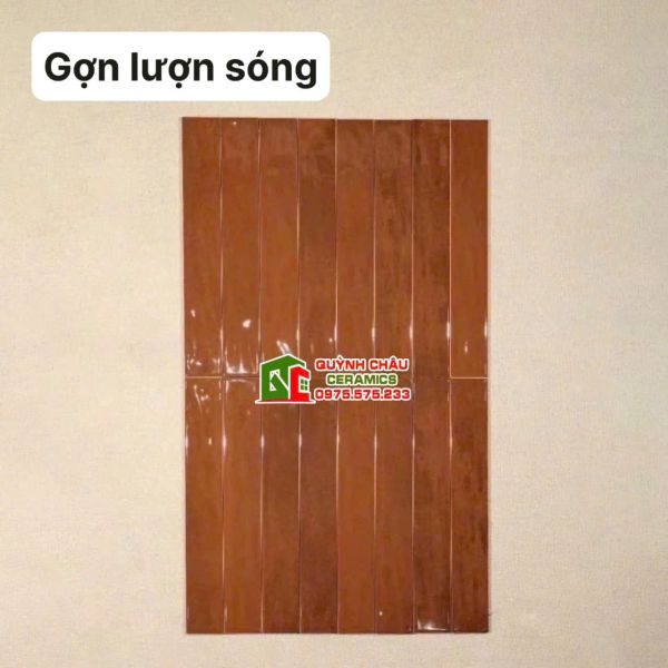 Gạch thẻ trang trí 6x40cm nâu đỏ bóng gợn sóng Gạch thẻ trang trí 6x40cm nâu đỏ bóng gợn sóng
