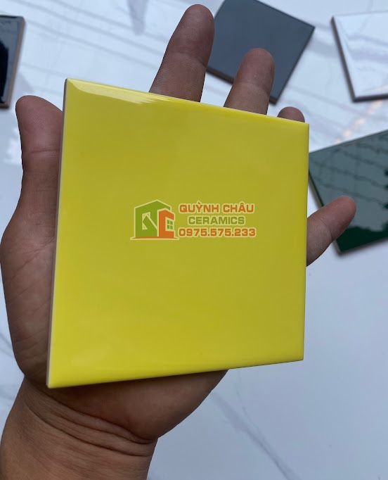 Gạch thẻ vàng bóng 10x10 vuông Gạch thẻ vàng bóng 10x10 vuông