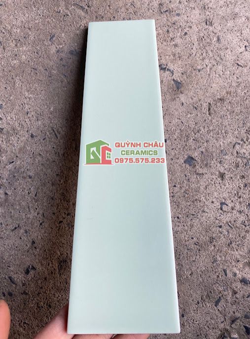 Gạch thẻ xanh ngọc 75x300 men mờ