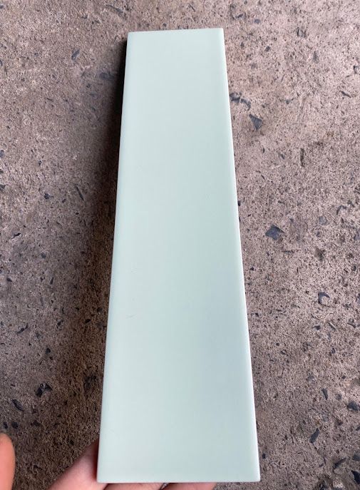 Gạch thẻ xanh nhạt 75x300 men mờ