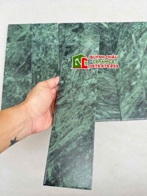 Gạch thẻ xanh vân đá mờ 75x300 ốp tường Gạch thẻ xanh vân đá mờ 75x300 ốp tường