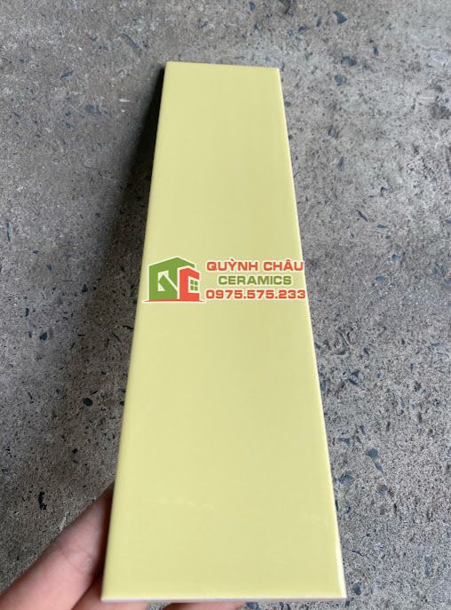 Gạch trang trí thẻ ốp tường 75x300 màu vàng